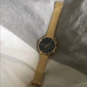 Vincera women’s gold watch never worn